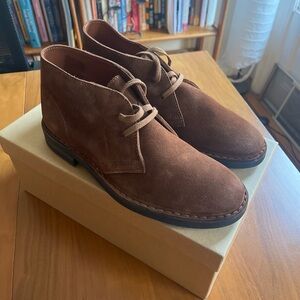 Drakes suede clifford desert boot - size 8